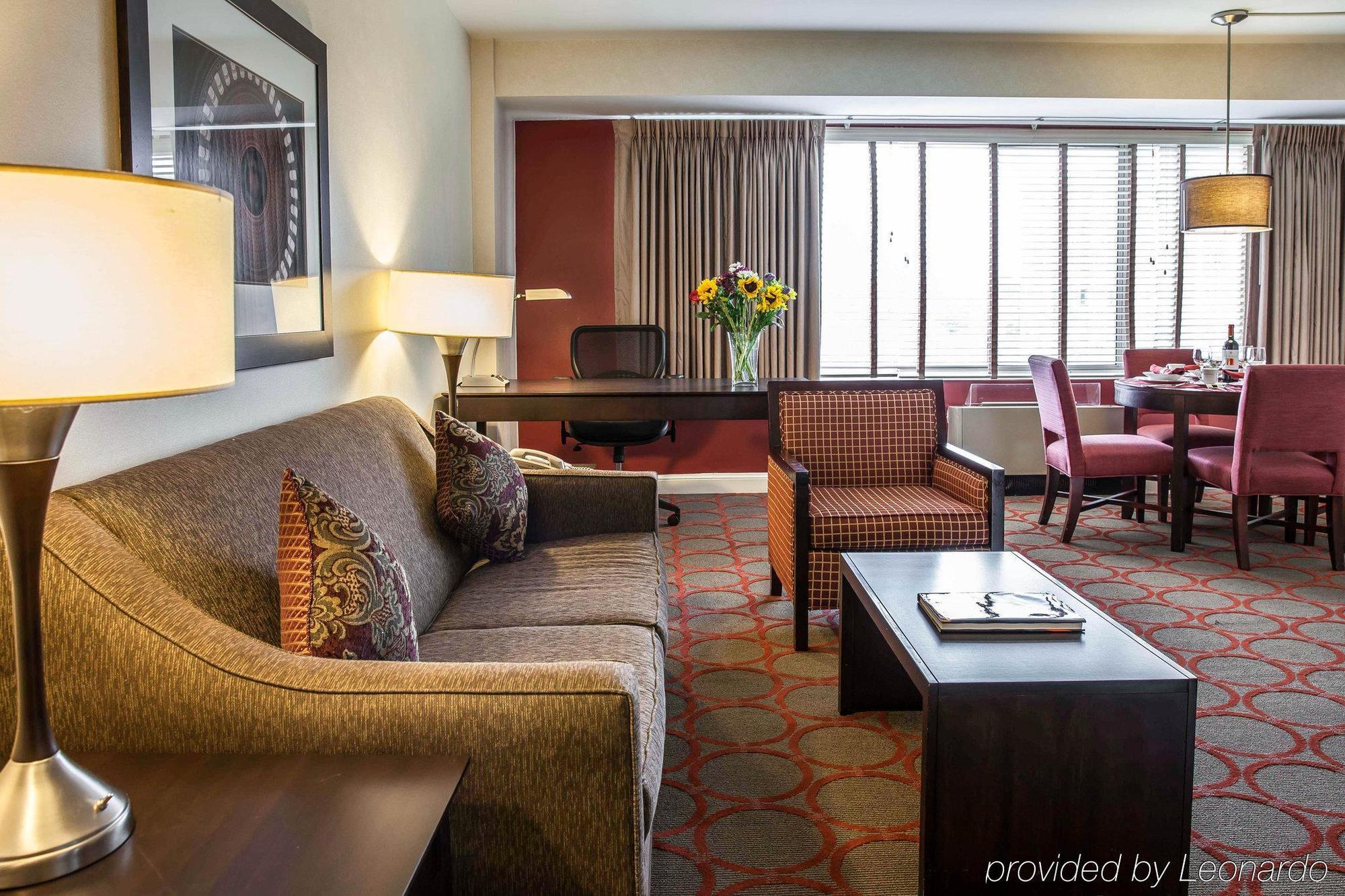 The Virginian Suites, Ascend Hotel Collection Arlington Extérieur photo