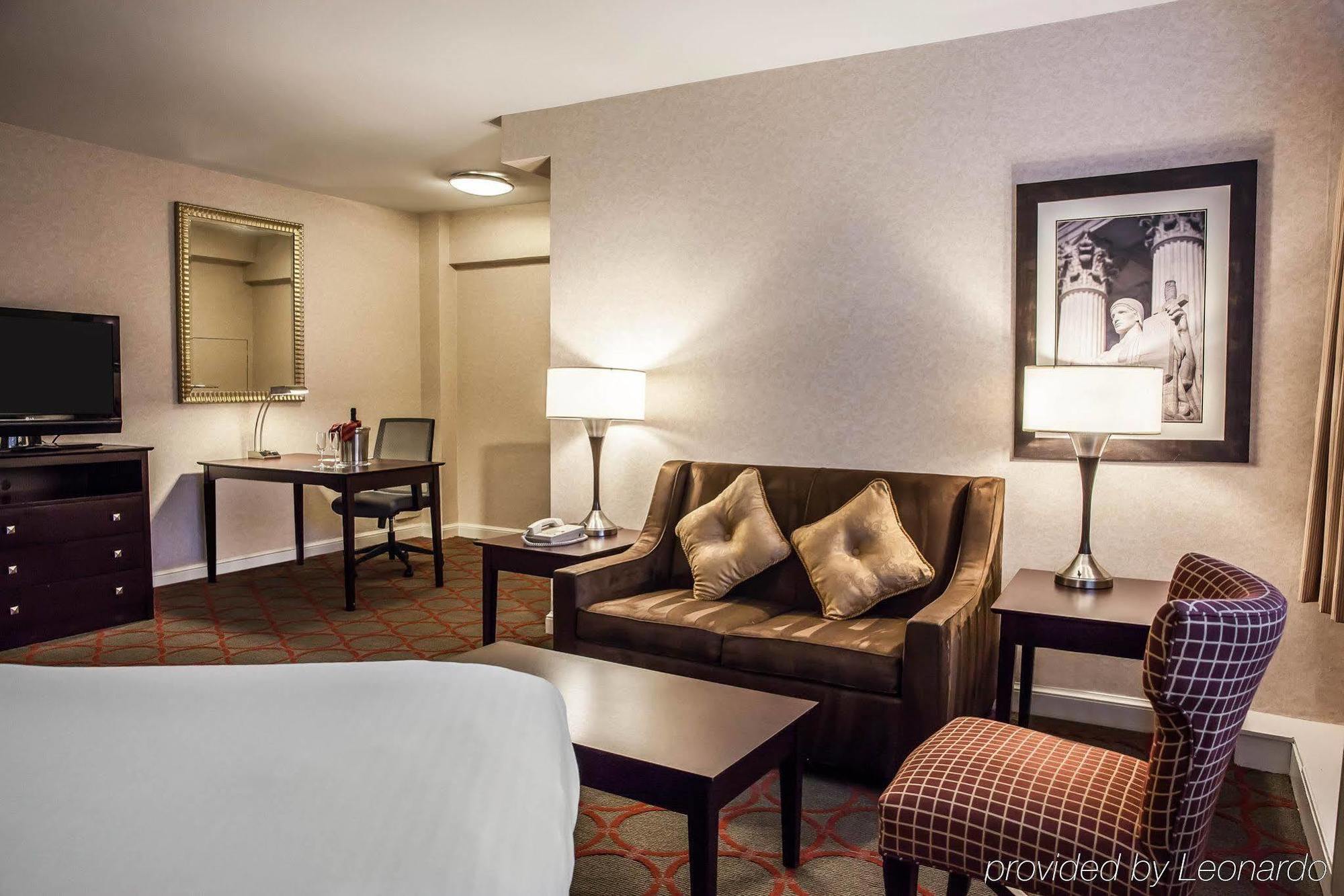 The Virginian Suites, Ascend Hotel Collection Arlington Extérieur photo
