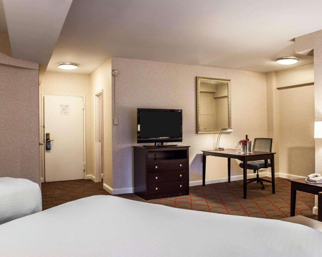 The Virginian Suites, Ascend Hotel Collection Arlington Extérieur photo