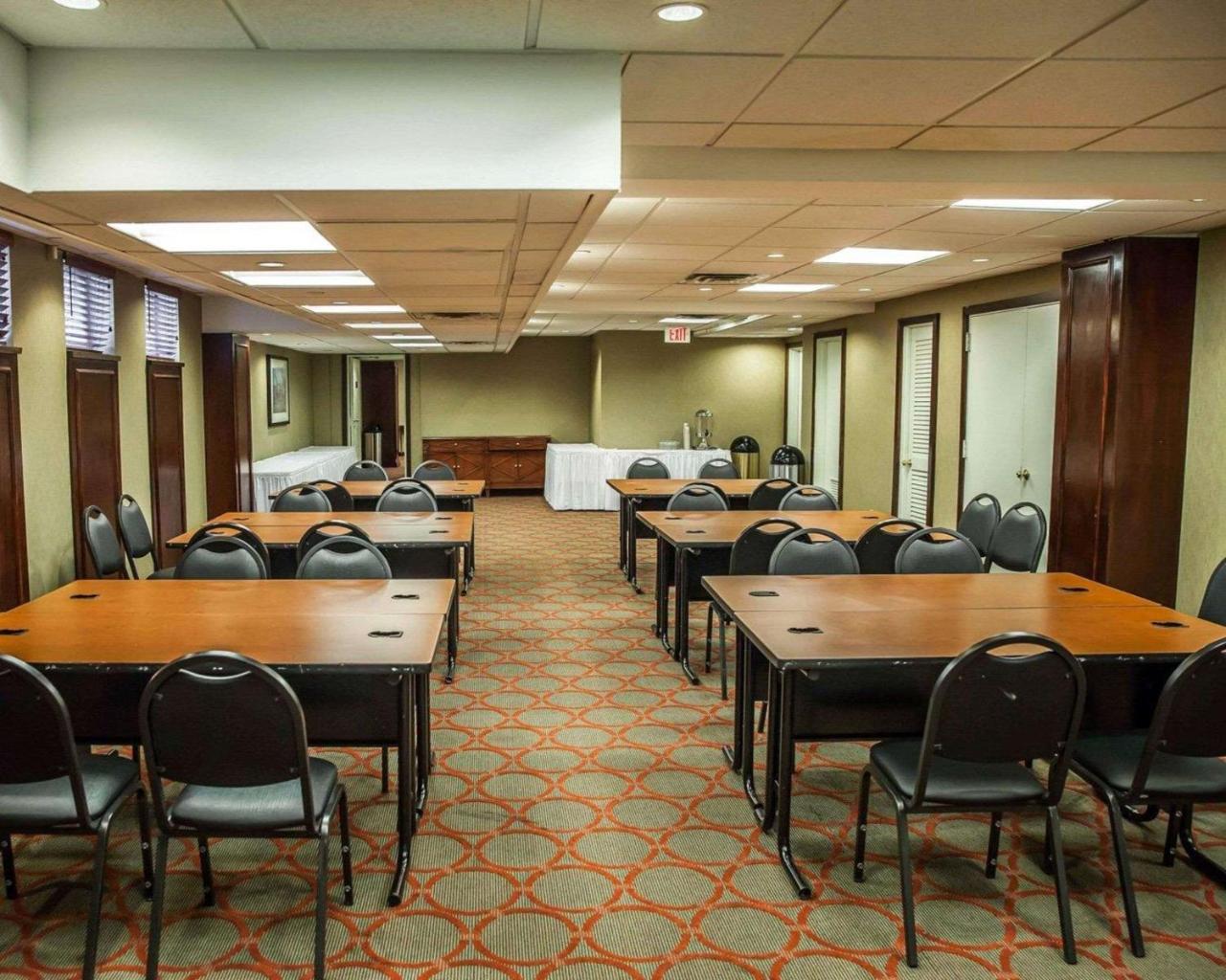 The Virginian Suites, Ascend Hotel Collection Arlington Extérieur photo